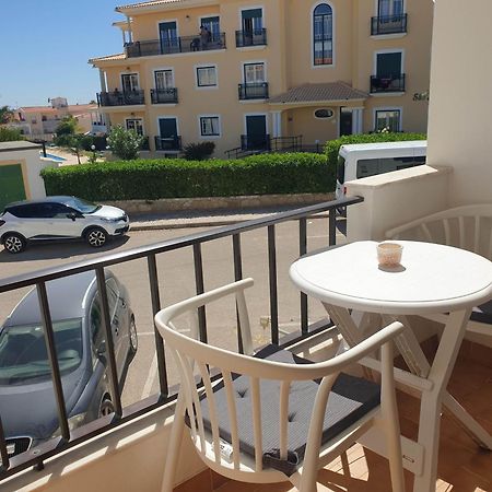 Apartment On The Strip Albufeira Exterior photo