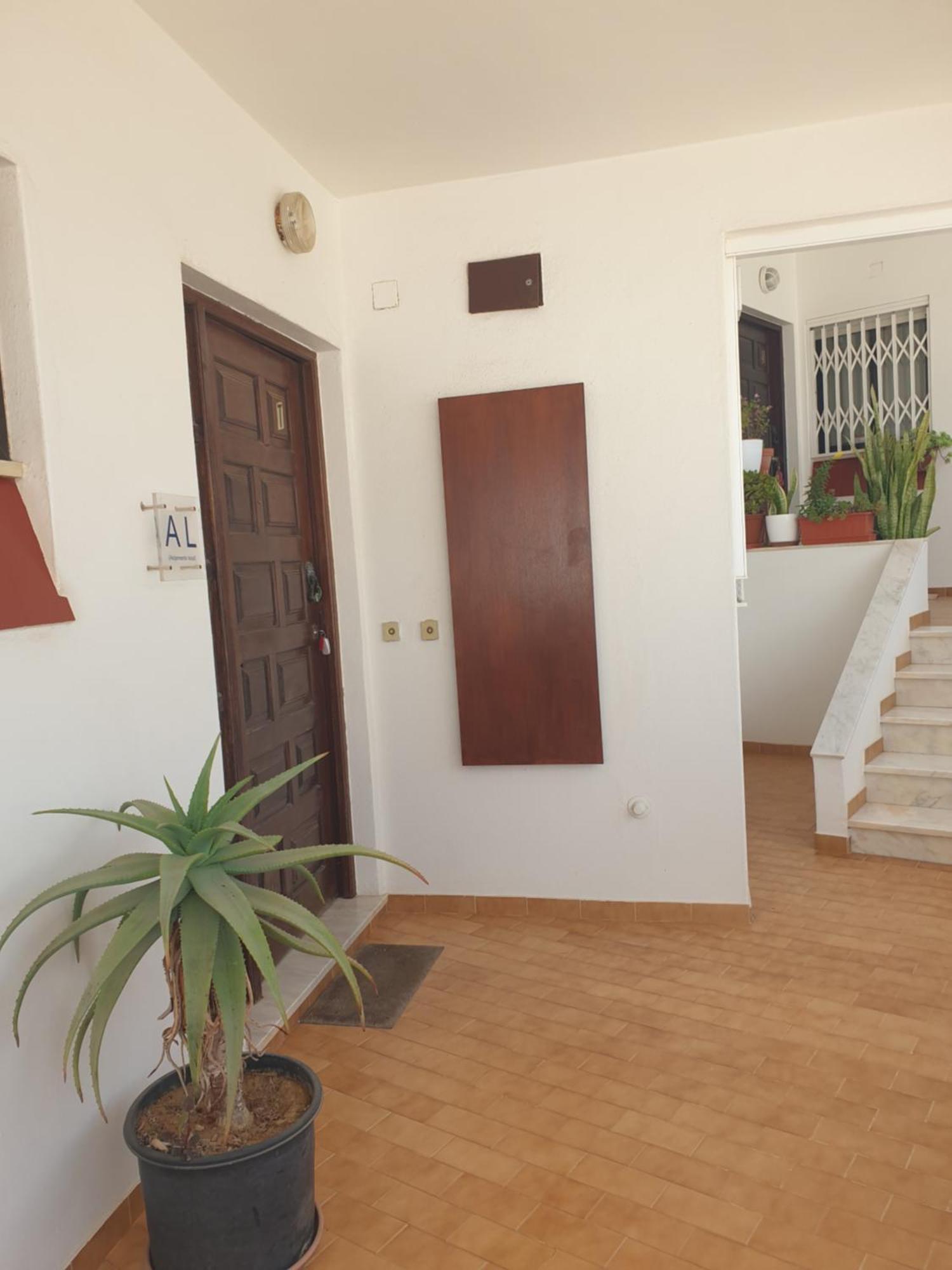 Apartment On The Strip Albufeira Exterior photo