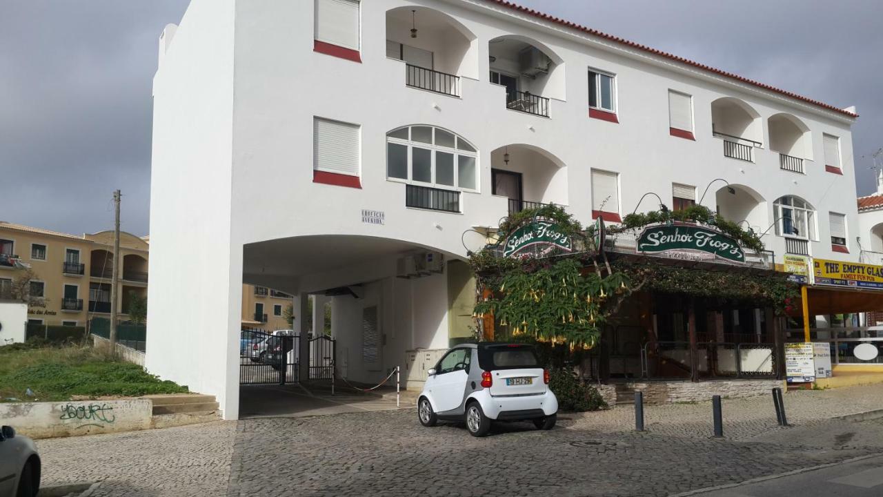 Apartment On The Strip Albufeira Exterior photo